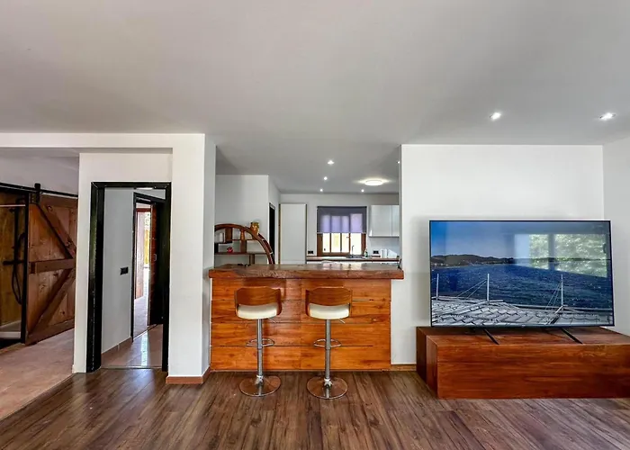 Retreats * Санта-Еулалія-дель-Ріо