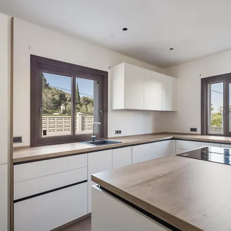 Villa Retreats Santa Eulária des Riu