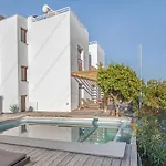 Retreats Villa