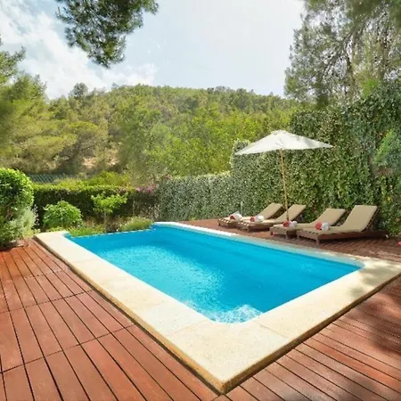 Villa Retreats