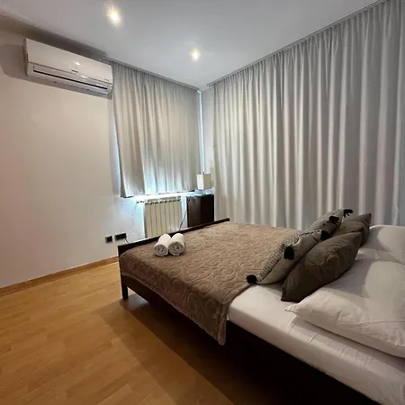 Villa Retreats