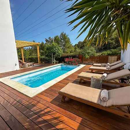 Retreats Villa Santa Eularia des Riu