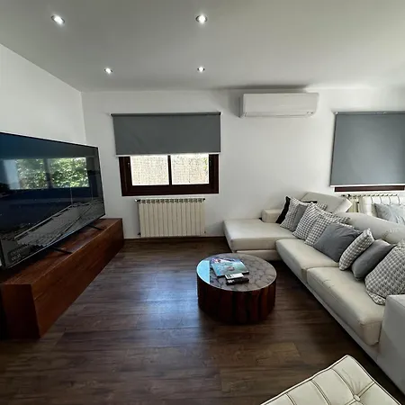 Retreats Villa
