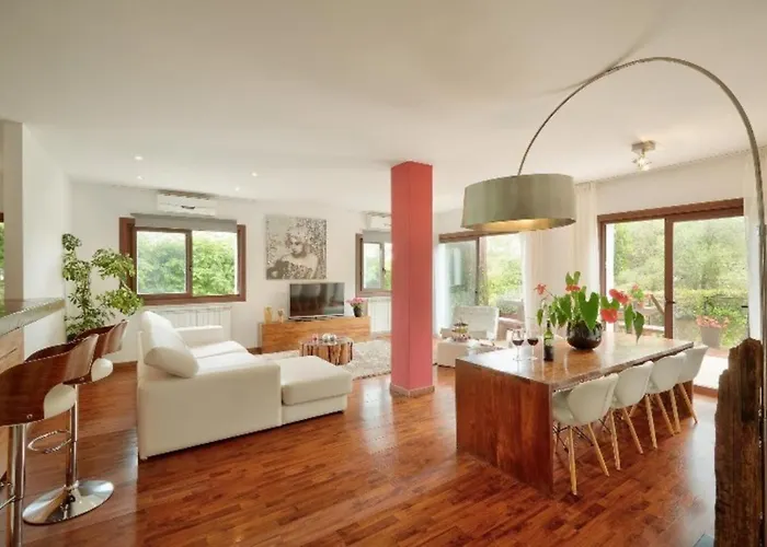 Villa Retreats Santa Eulària des Riu