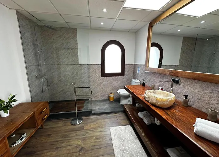 Retreats سانتا أيُلاريا ذيس ريو